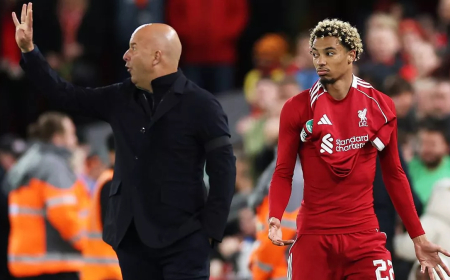 Liverpool Faces Selection Headache After Hugo Ekitike Red Card Against Everton