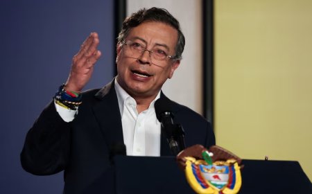 U.S. imposes sanctions on Colombian president  and top officials