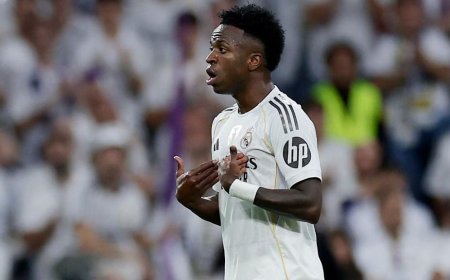 Vinícius Jr Apologies after El Clásico Tantrum as Real Madrid Close Ranks