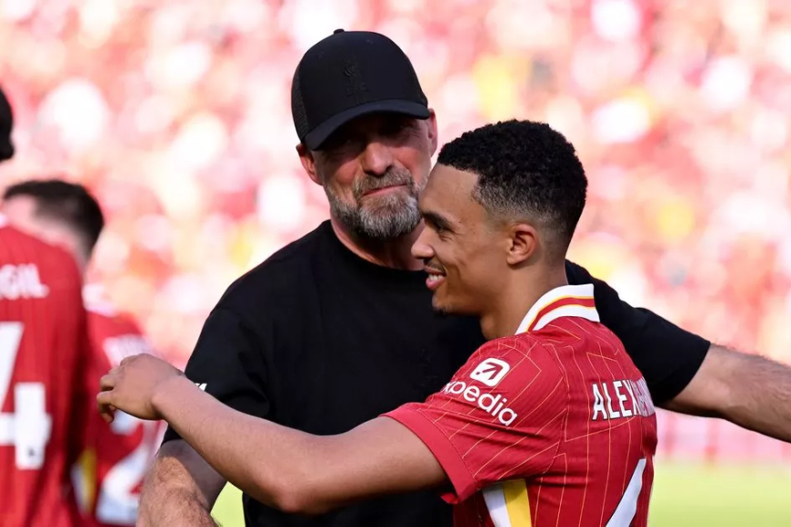 Klopp Slams Booing of Trent  Ahead of Liverpool Return