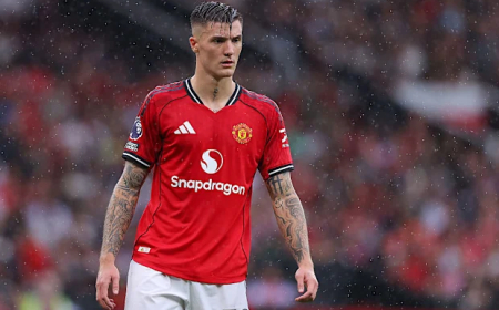 Robbie Fowler delivers blunt verdict on Šeško as pressure grows on struggling Man Utd striker