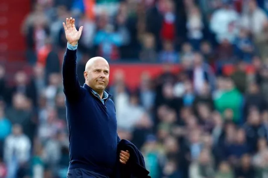 Arne Slot Blocks Contract Talk as Liverpool Boss Confronts Reality of Tough Run