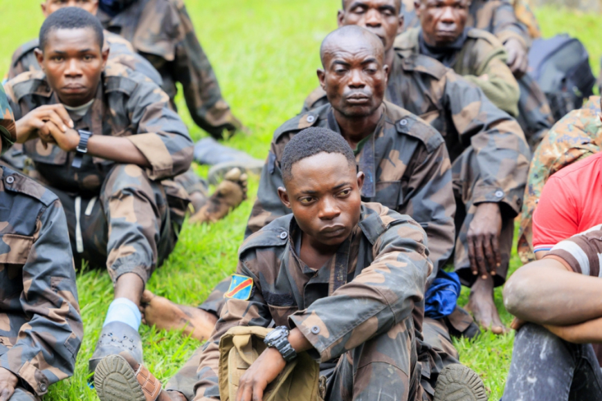 Uganda hands over Congolese soldiers