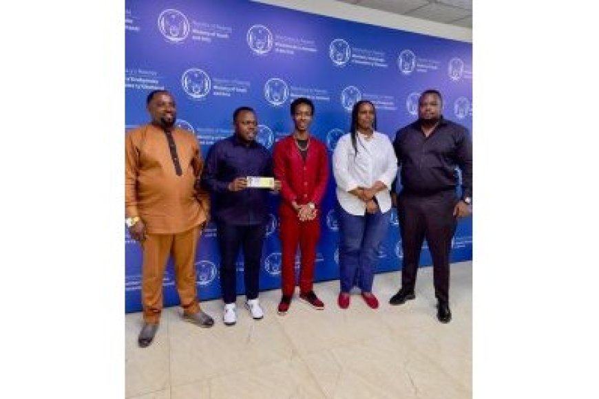 Papa Cyangwe Invites Minister Utumatwishima to His Five-Year Music Anniversary Concert