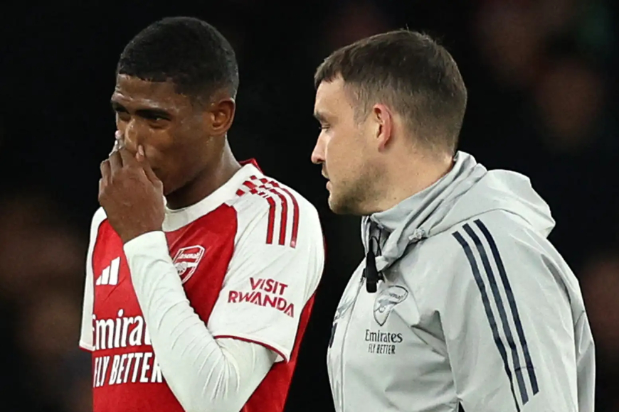 Arsenal suffer fresh defensive crisis as Cristhian Mosquera limps off to deepen Arteta’s selection woes